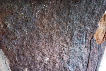 Entrada a la cueva del Ita Letra, inscripciones margen izquierdo externas_2